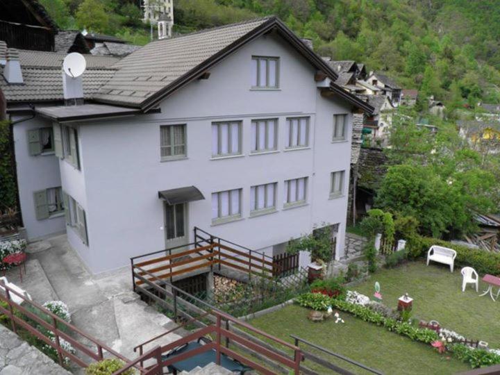 Casa Vacanza Pizzo Camino Calasca-Castiglione Exterior photo